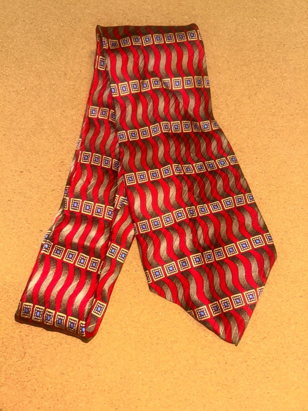 Classic Red Patterned Silk Men's Tie